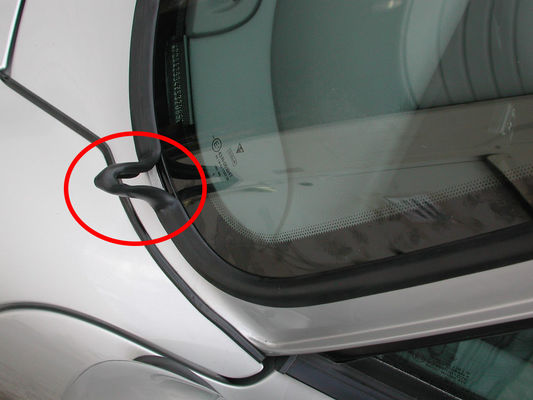 Extruded EPDM Boat/Car Weatherstrip Windshield Rubber Rear Gasket Seal/Groove for Tensile Resistance