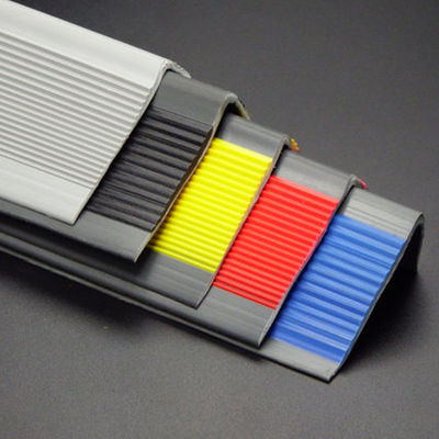 Interior/Exterior Decoration Aluminium Stair Tread Nosing with Non Slip Rubber Insert