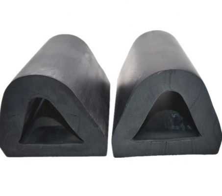 Customized and Rectangular Molded/D Shape Rubber Dock Bumper Fender for Ship Boat