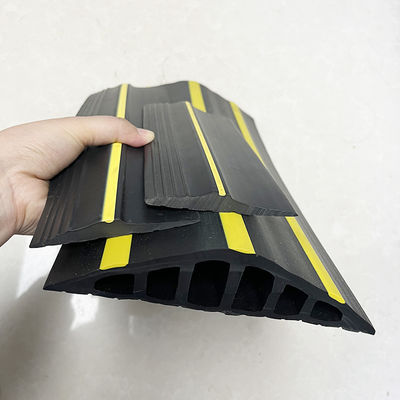 20-220mm Width EPDM Flexible PVC Rubber Seal for Garage Depot Barn Lock-up and Carpark