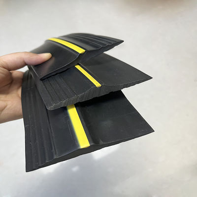 20-220mm Width EPDM Flexible PVC Rubber Seal for Garage Depot Barn Lock-up and Carpark